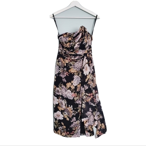 NEW Lavish Alice Pleated Asymmetric Bandeau Midi Dress In Black Rose - Picture 3 of 7